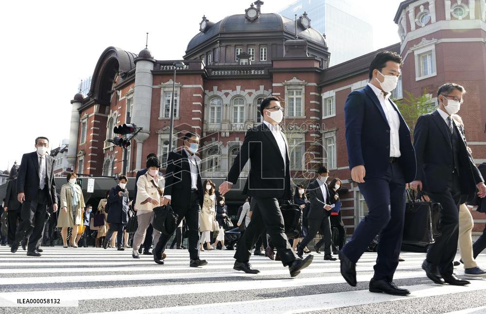 Quasi-emergency anti-virus measures in Tokyo