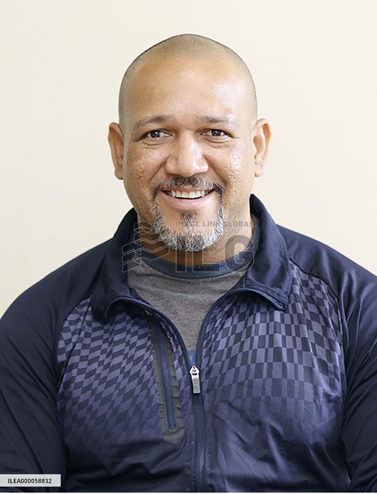 Baseball: 2,000-hit man Alex Ramirez