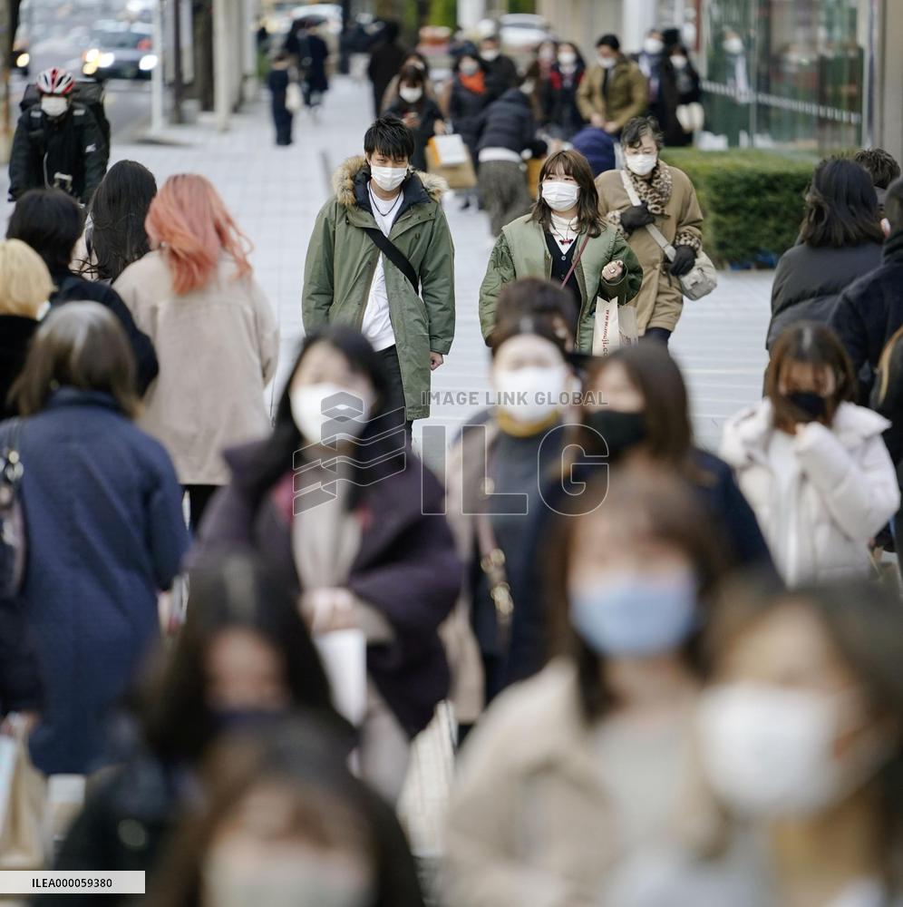 Japan extends virus emergency for Tokyo and other regions