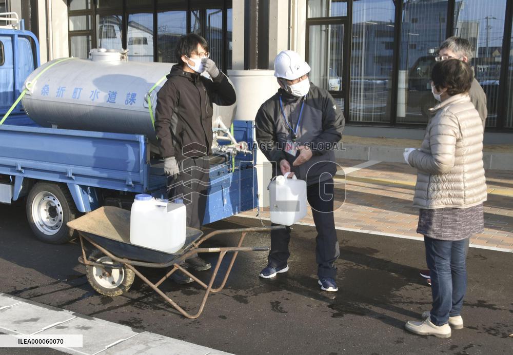 Strong earthquake in northeastern Japan