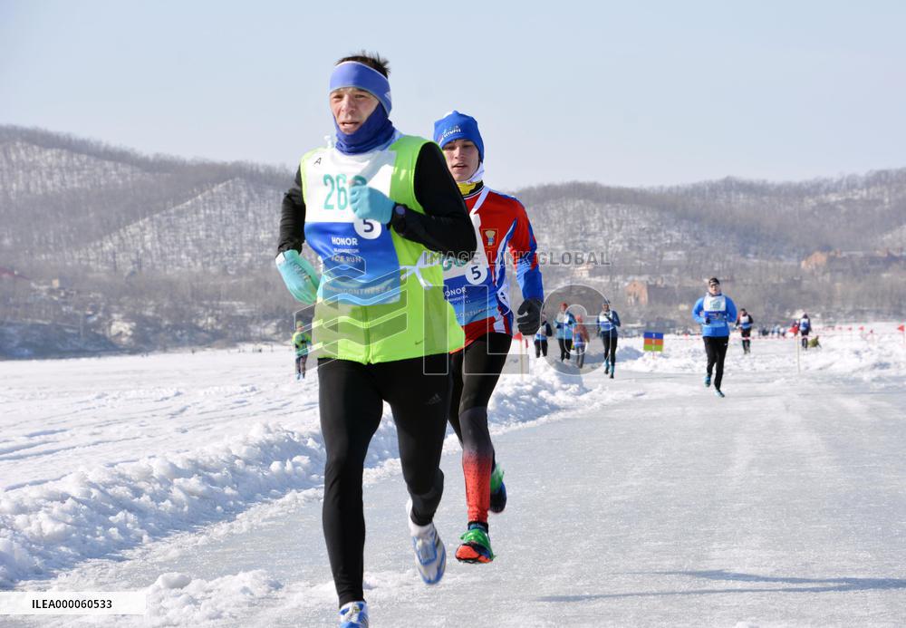 Marathon over frozen sea in Vladivostok