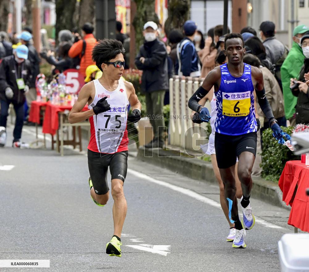 Athletics: Suzuki sets Japanese marathon record