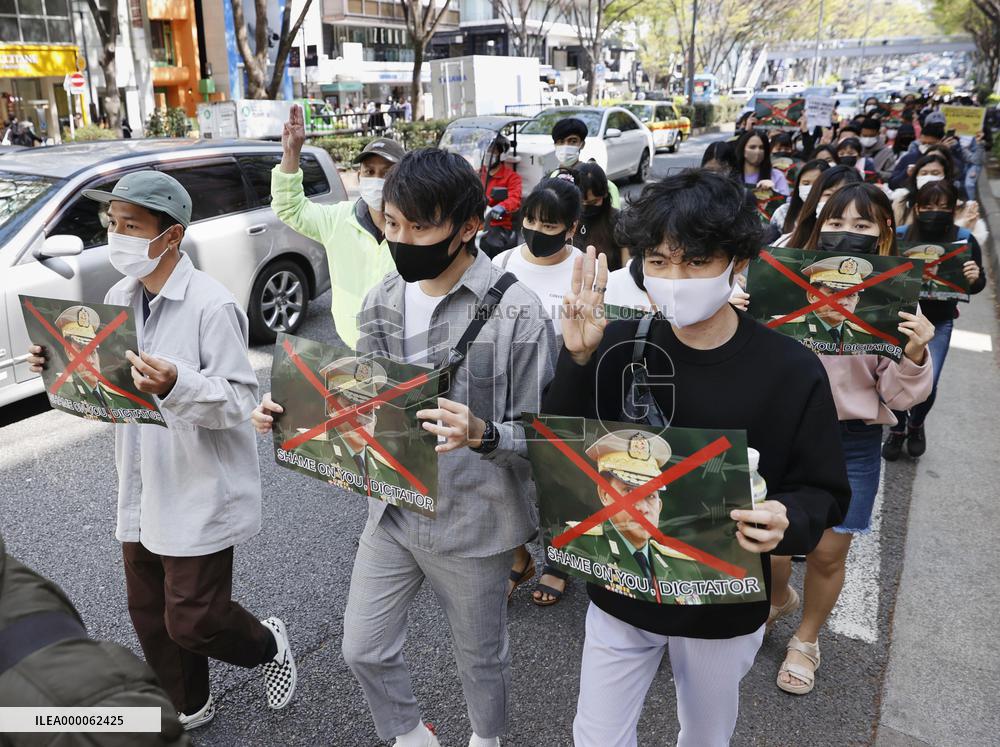 Anti-coup rally in Tokyo