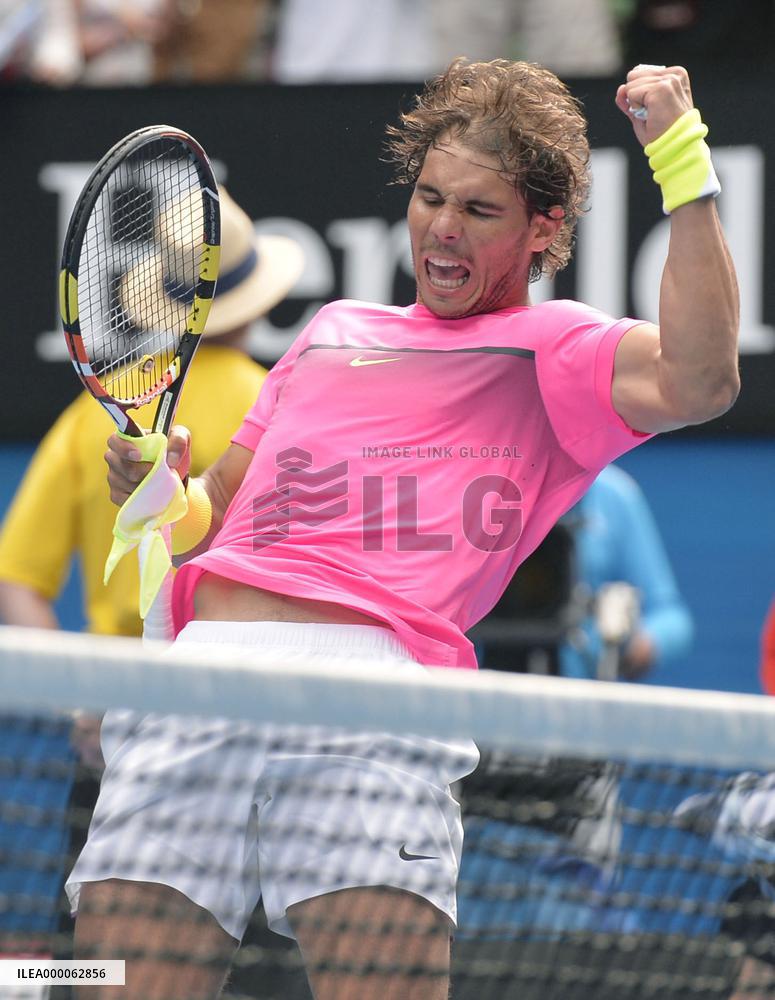 Nadal advances to quarterfinals at Australian Open tennis