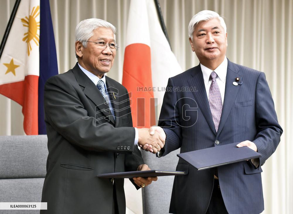 Japan, Philippines agree to work on maritime security
