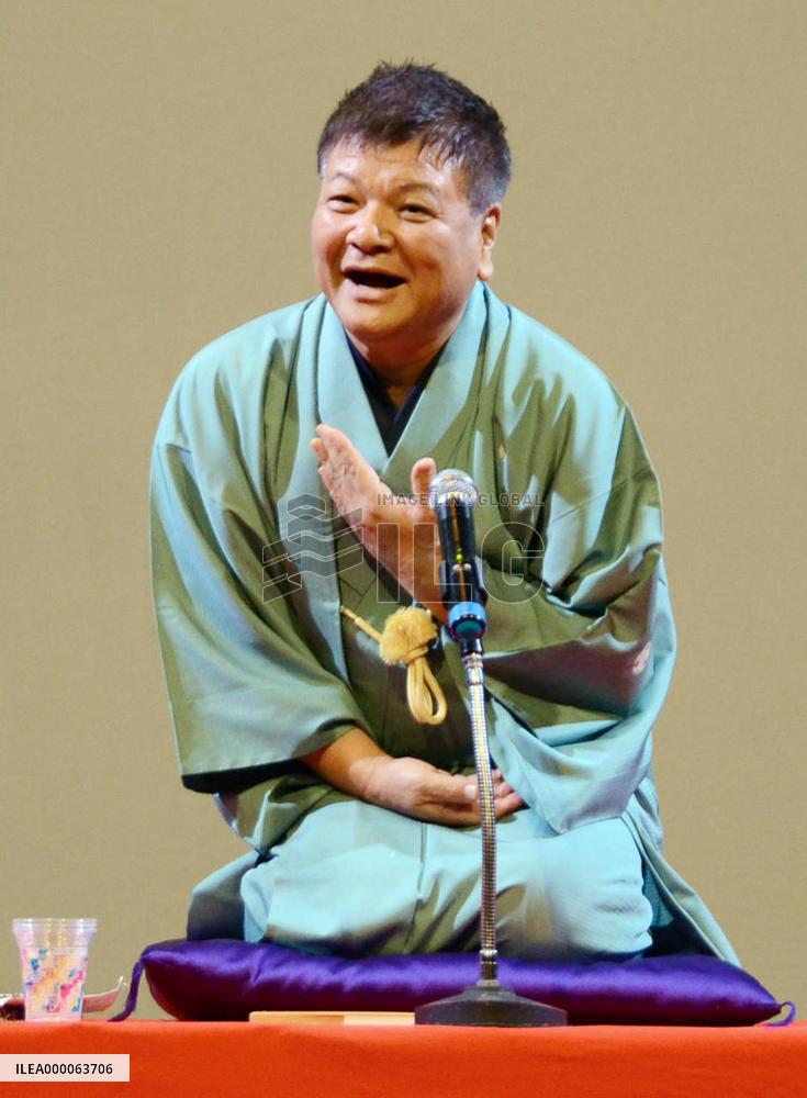 Japanese 'rakugo' comic storyteller performs in Thai