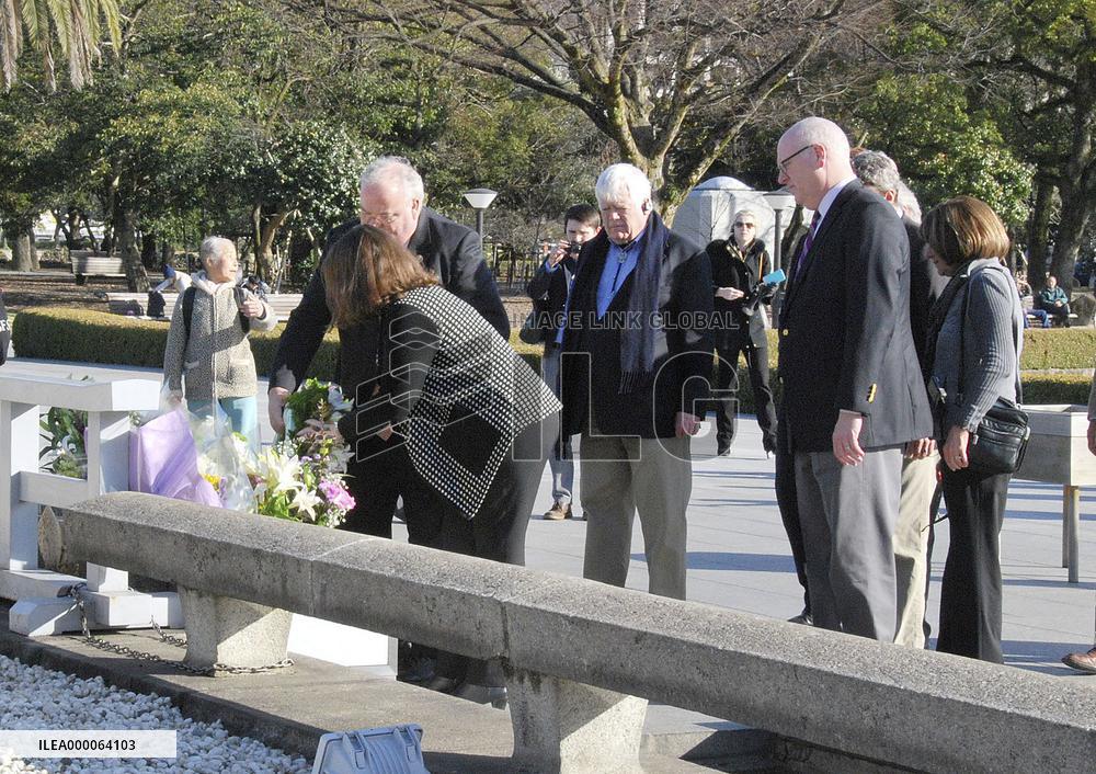 U.S. congressmen visit Hiroshima