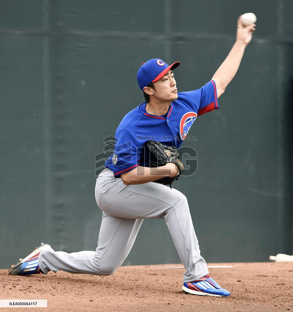 Chicago Cubs' Wada trains at camp
