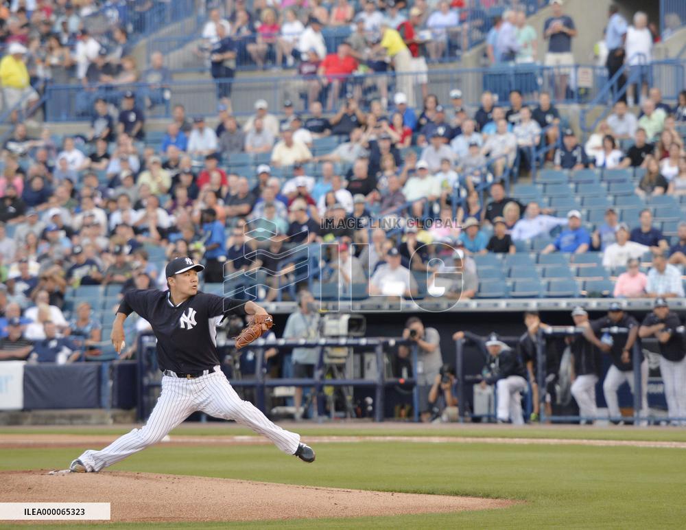 Tanaka makes spring debut with 2 perfect innings