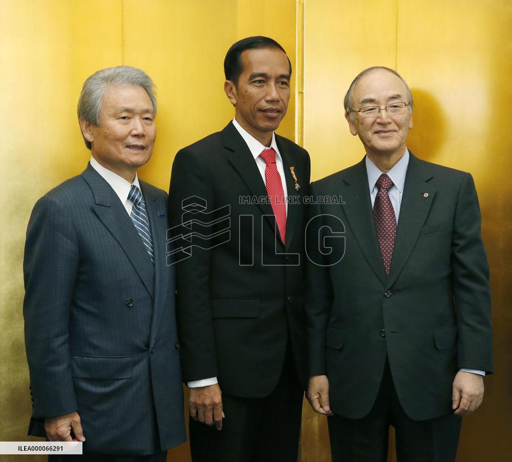 Indonesian President Jokowi meets Japanese business leaders in Tokyo
