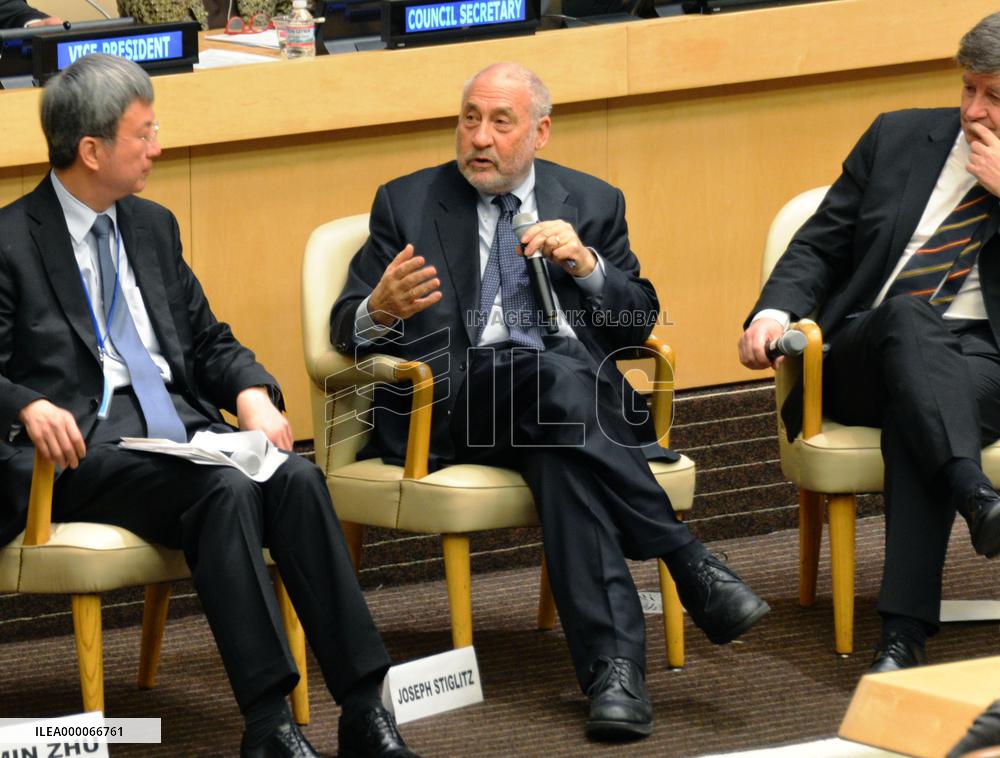 Nobel laureate Stiglitz in panel discussion at U.N. headquarters