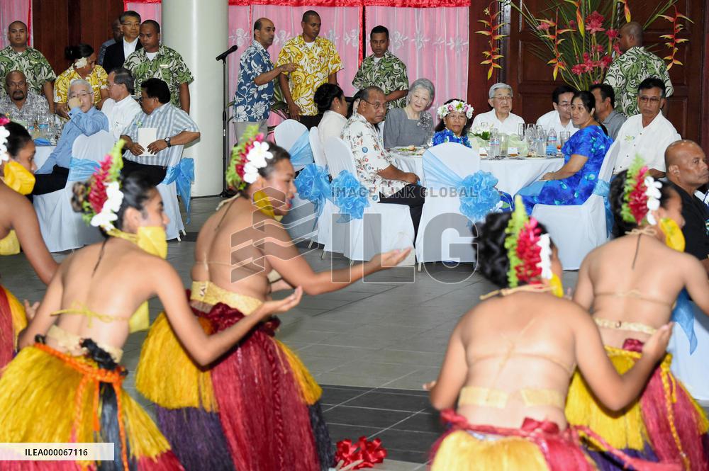 Emperor says he will mourn all war dead in Palau