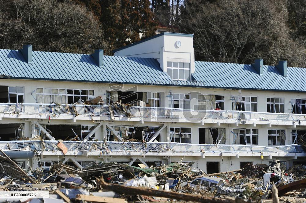 Tsunami-hit high school in Rikuzentakata