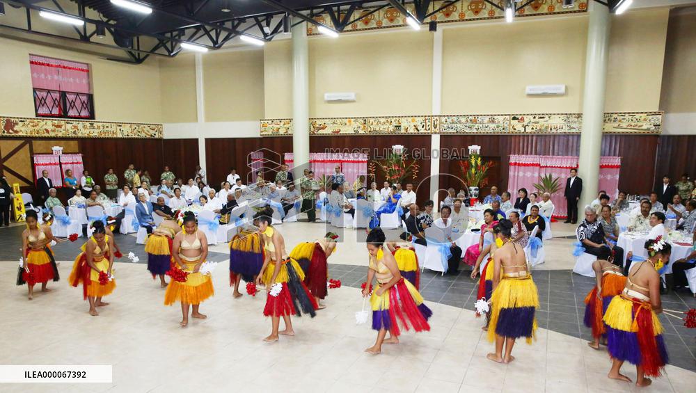 Traditional Palau dance performed for Japanese royal couple