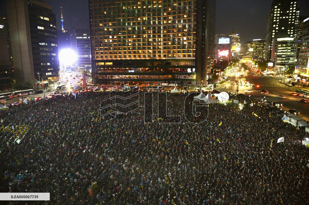 S. Korea marks 1st anniversary of ferry disaster