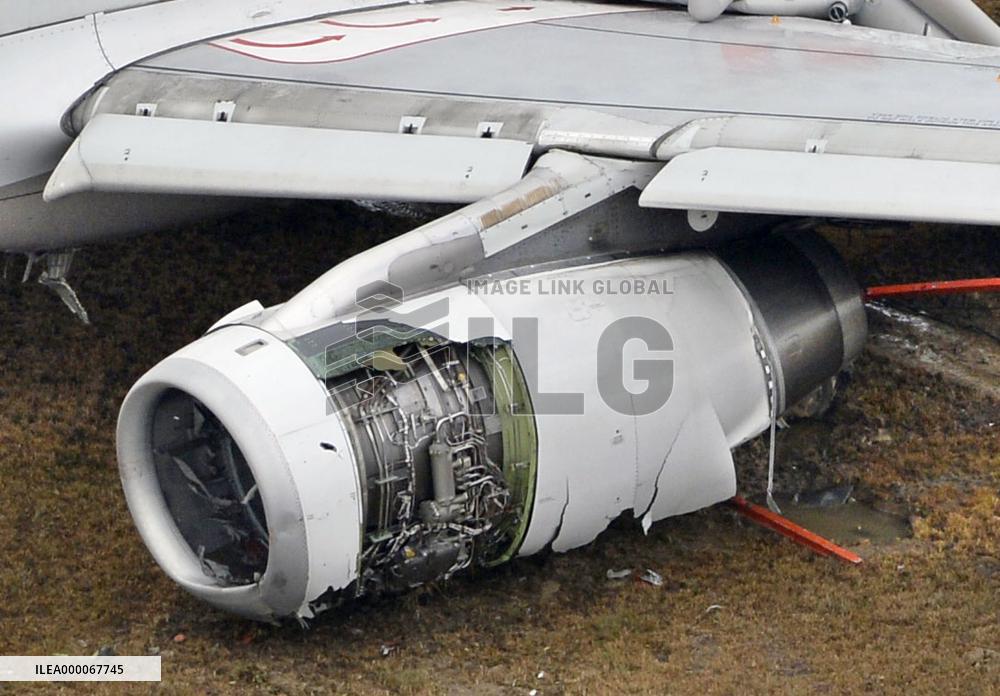Asiana Airlines aircraft's left engine damaged