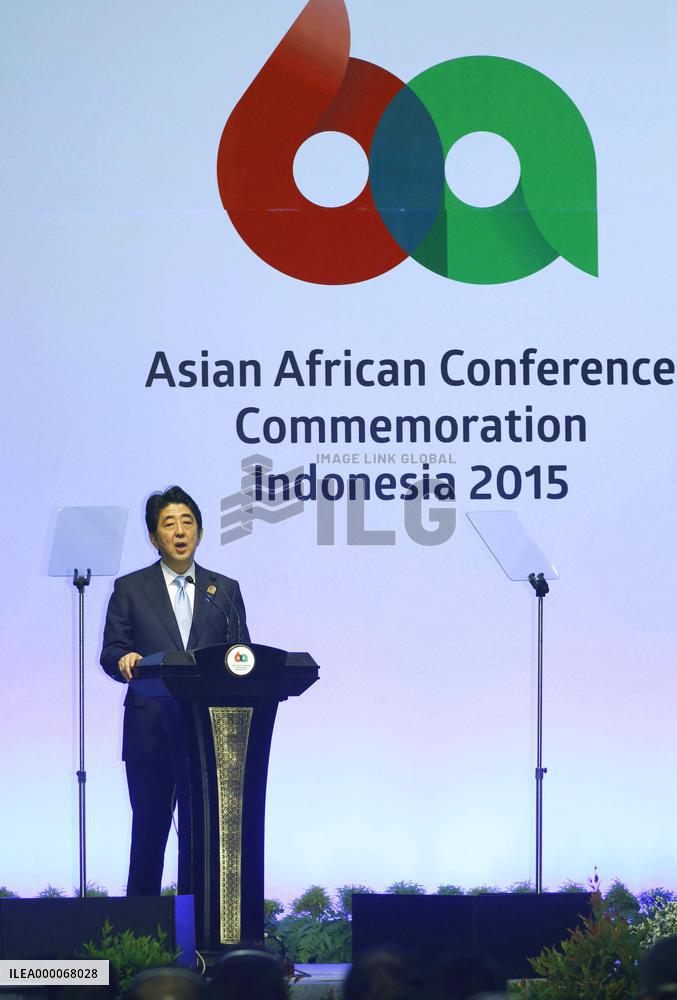 Consistency, pragmatism key in crafting Abe statement: experts