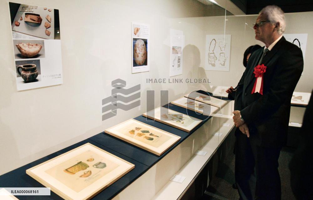 Items related to German archaeologist on exhibit at Japan museum