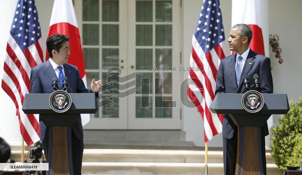 Abe, Obama hold joint press conference