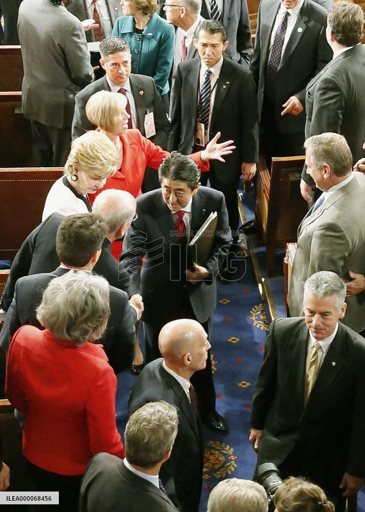 PM Abe addresses joint session of U.S. Congress