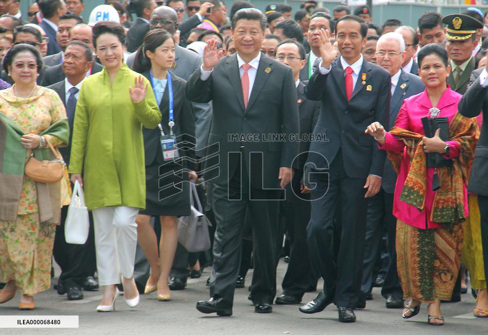 Chinese, Indonesian leaders walk together at ceremony in Bandung