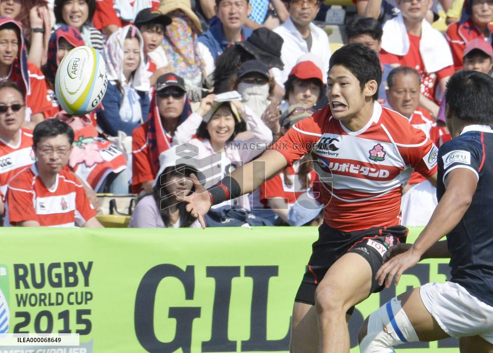 Yamada's brace brightens Japan's lackluster win over Hong Kong