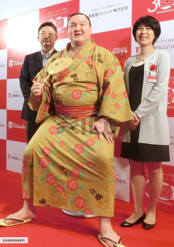 Hakuho in search of challengers at summer basho