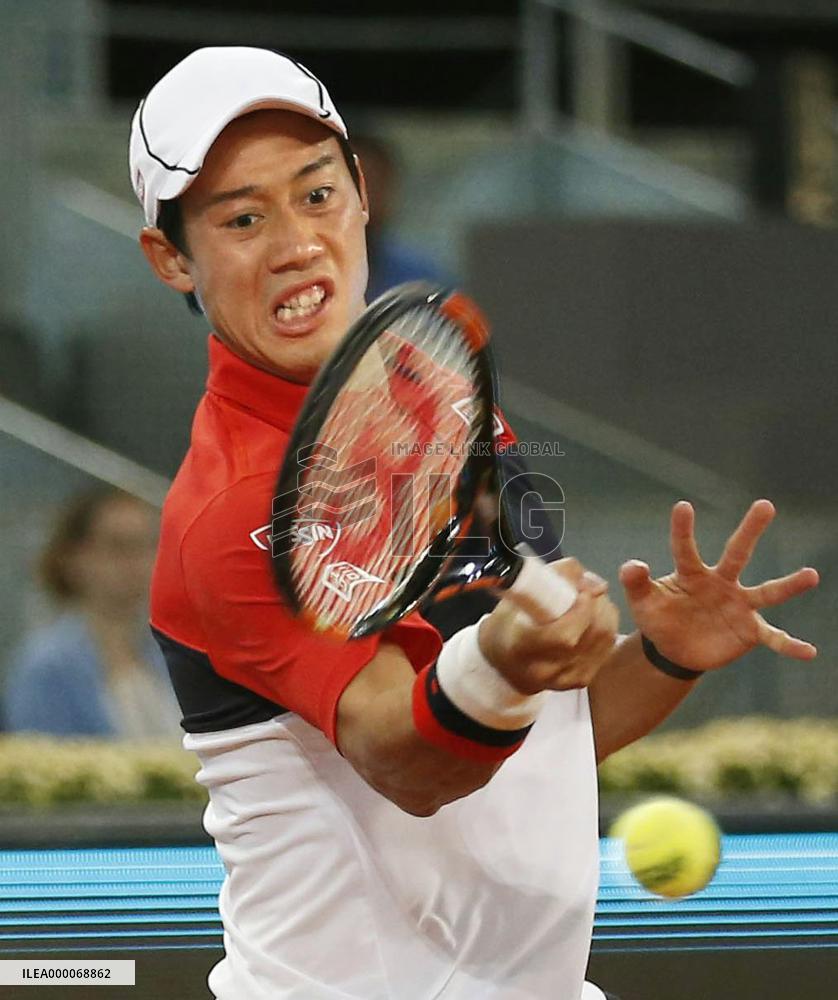 Nishikori moves into Madrid semis
