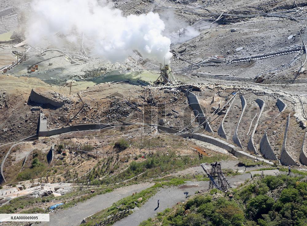 Monitoring continues for Hakone volcanic quakes
