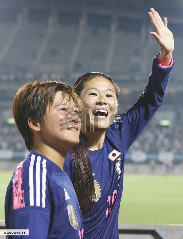 Japan beat New Zealand in World Cup warm-up