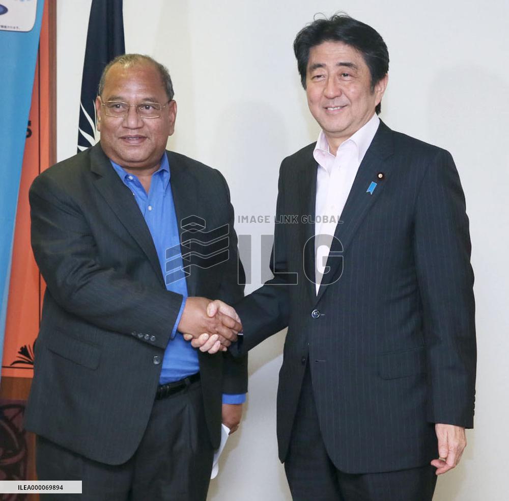 Abe, Marshall president agree on U.N. Security Council reform