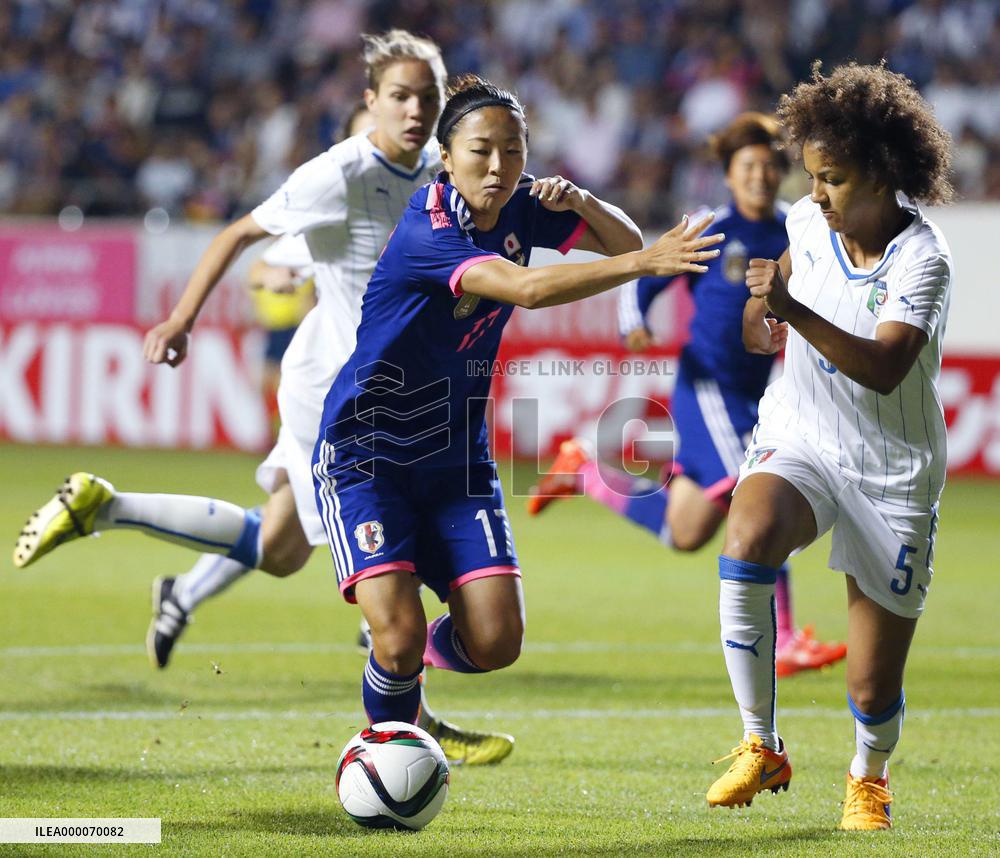 Japan women play Italy in soccer friendly