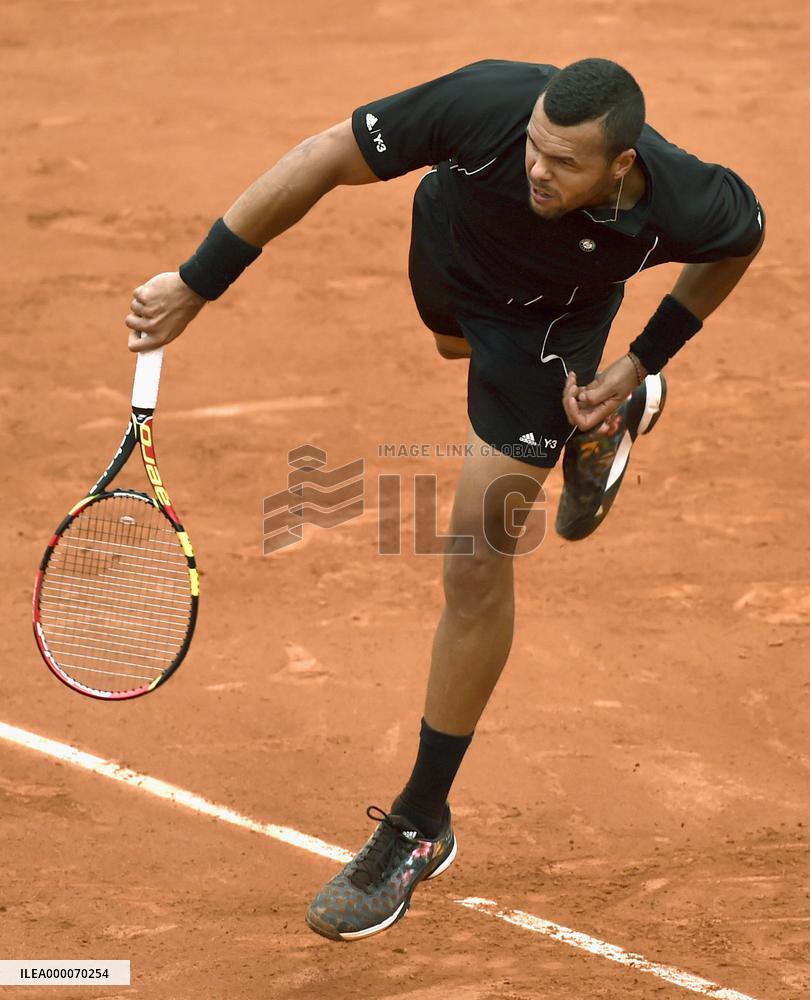 Tsonga to face Nishikori in French Open q'finals