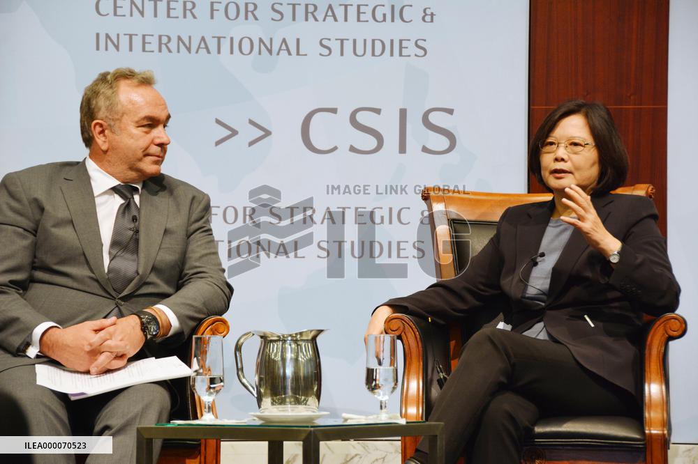 Taiwan opposition leader reiterates moderate approach to China