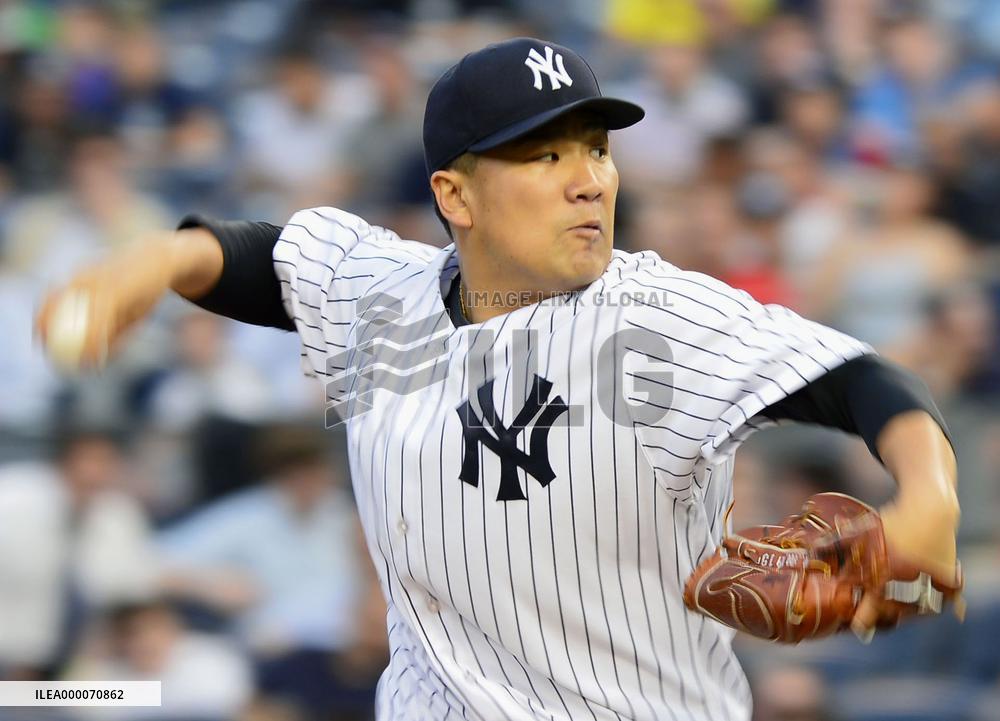 Tanaka earns 4th win against Nationals