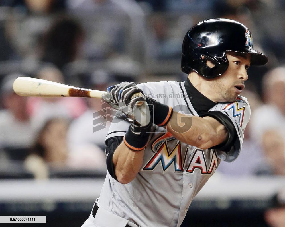 Suzuki gets hit in Marlins' loss
