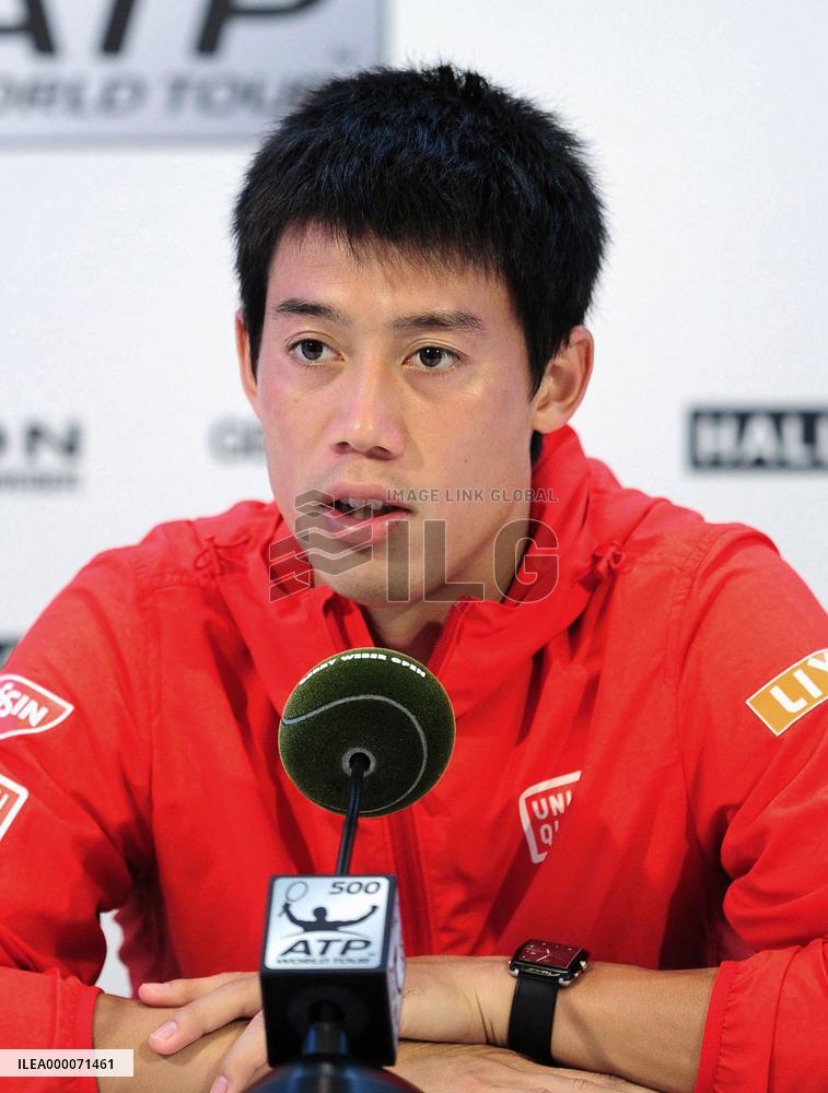 Nishikori retires to hand Seppi place in Gerry Weber final