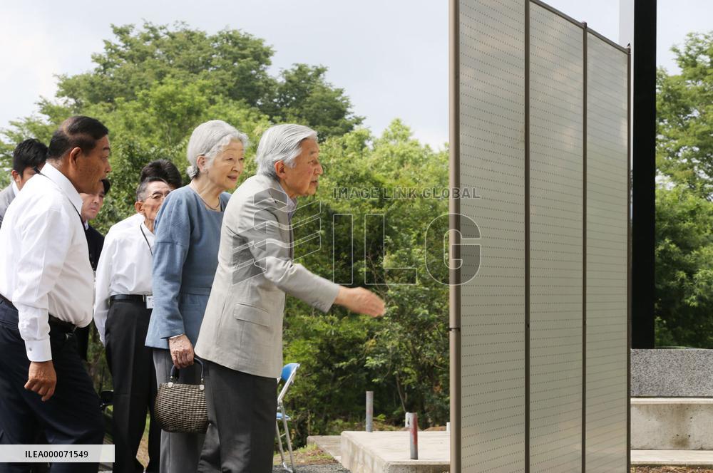 Emperor, empress visit north Japan area developed by returnees from Palau