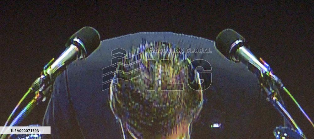 Sharp apologizes for massive losses at shareholders' meet