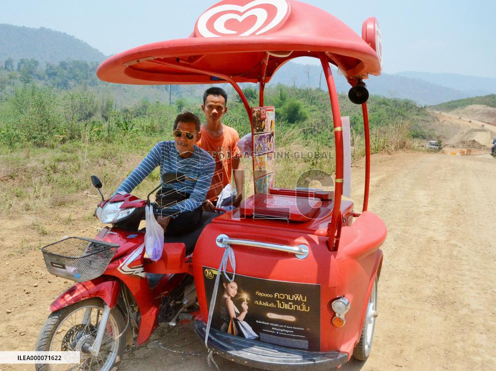 Thai ice-cream vendor finds good cross-border business in Myanmar