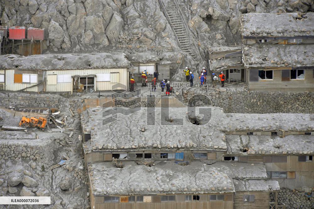 Probe conducted at peak of Mt. Ontake