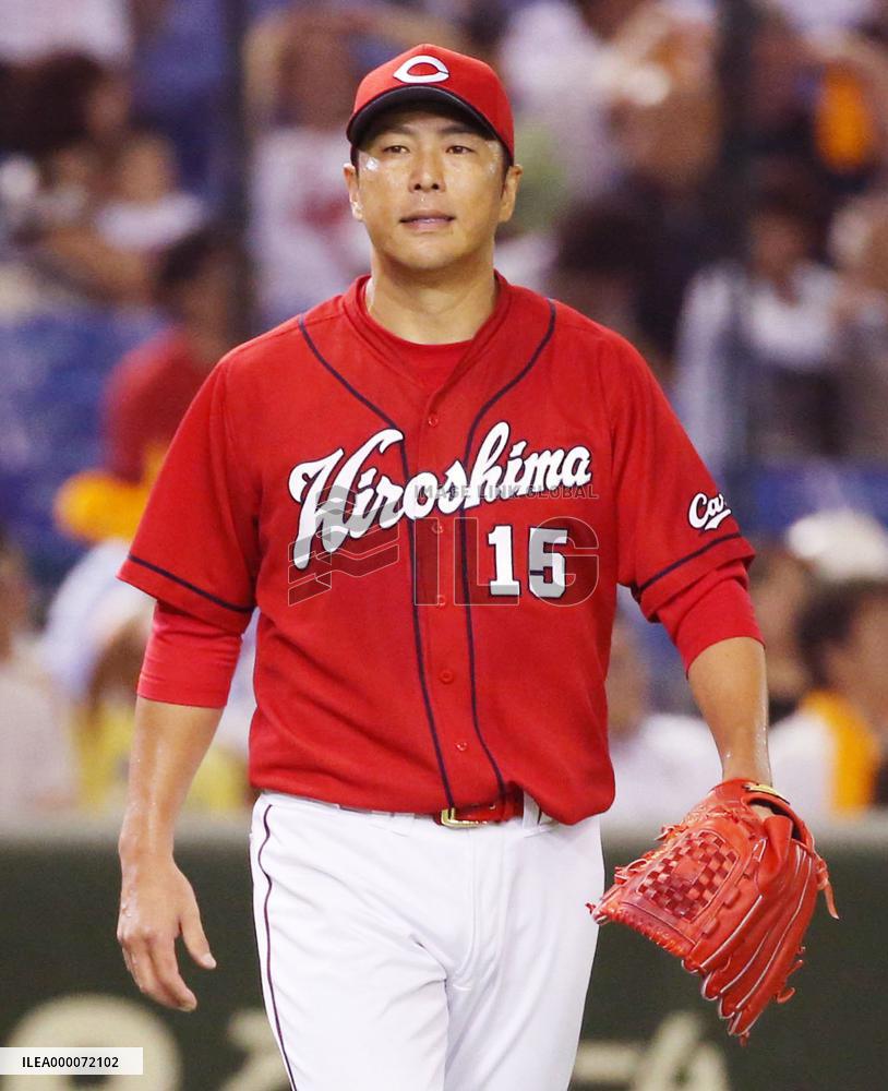 Giants get walk-off win against Kuroda, Carp