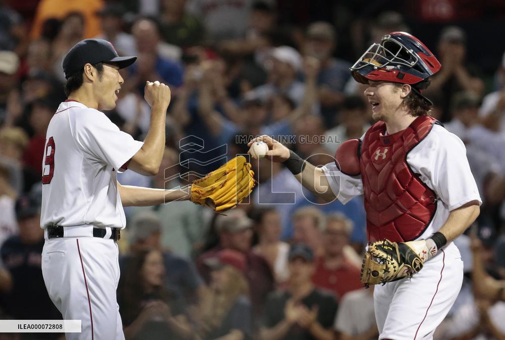 Uehara closes out Red Sox win again