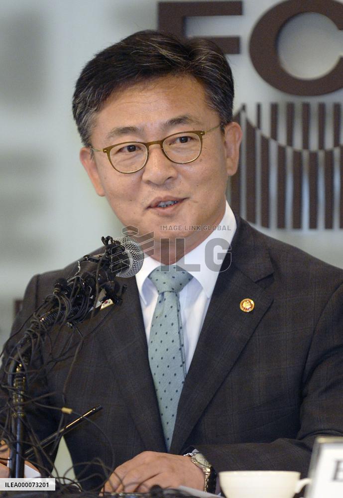 Iran nuke deal expected to put pressure on N. Korea: S. Korean minister