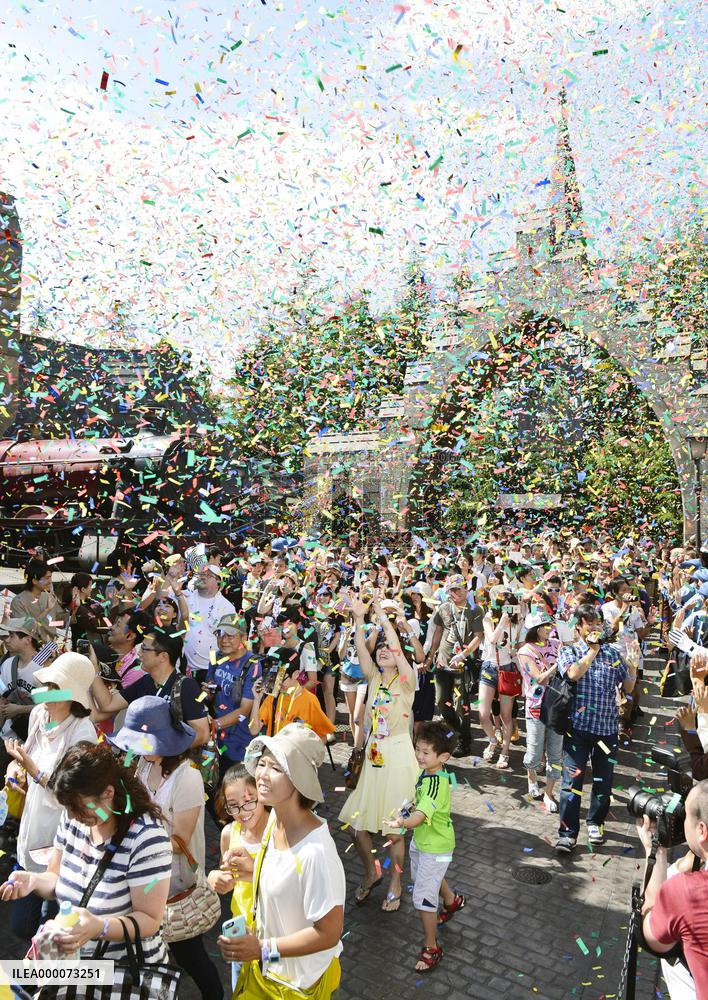 USJ celebrates 1st anniversary of Harry Potter area