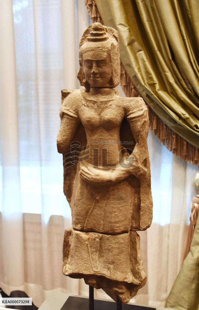 Thailand to return smuggled ancient artifacts to Cambodia