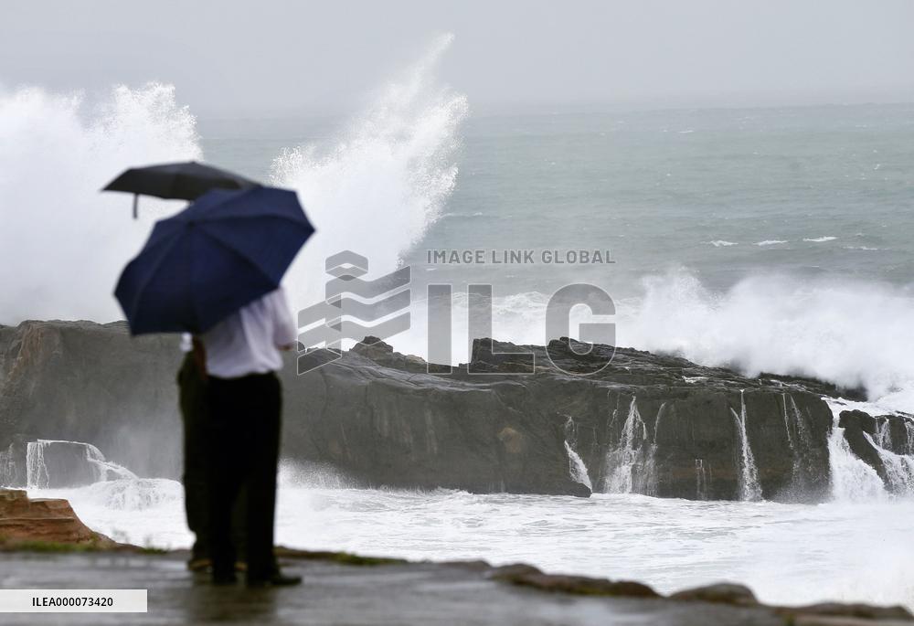Typhoon heading to Japan