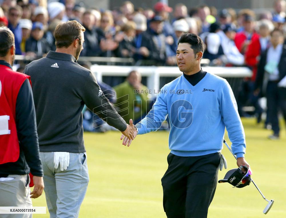Matsuyama in contention at St. Andrews with Japanese record 66