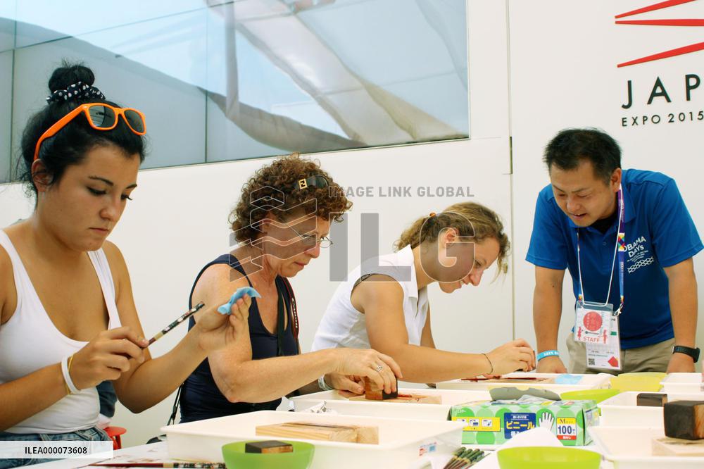 Japanese lacquered chopsticks introduced at Milan expo