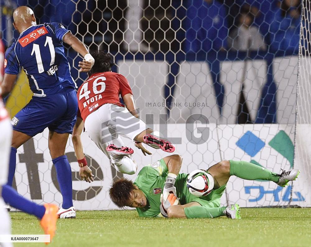 Urawa goalie makes save in scoreless J-League game against Montedio